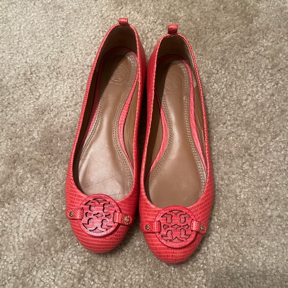Tory Burch Flats - Coral Size 8M